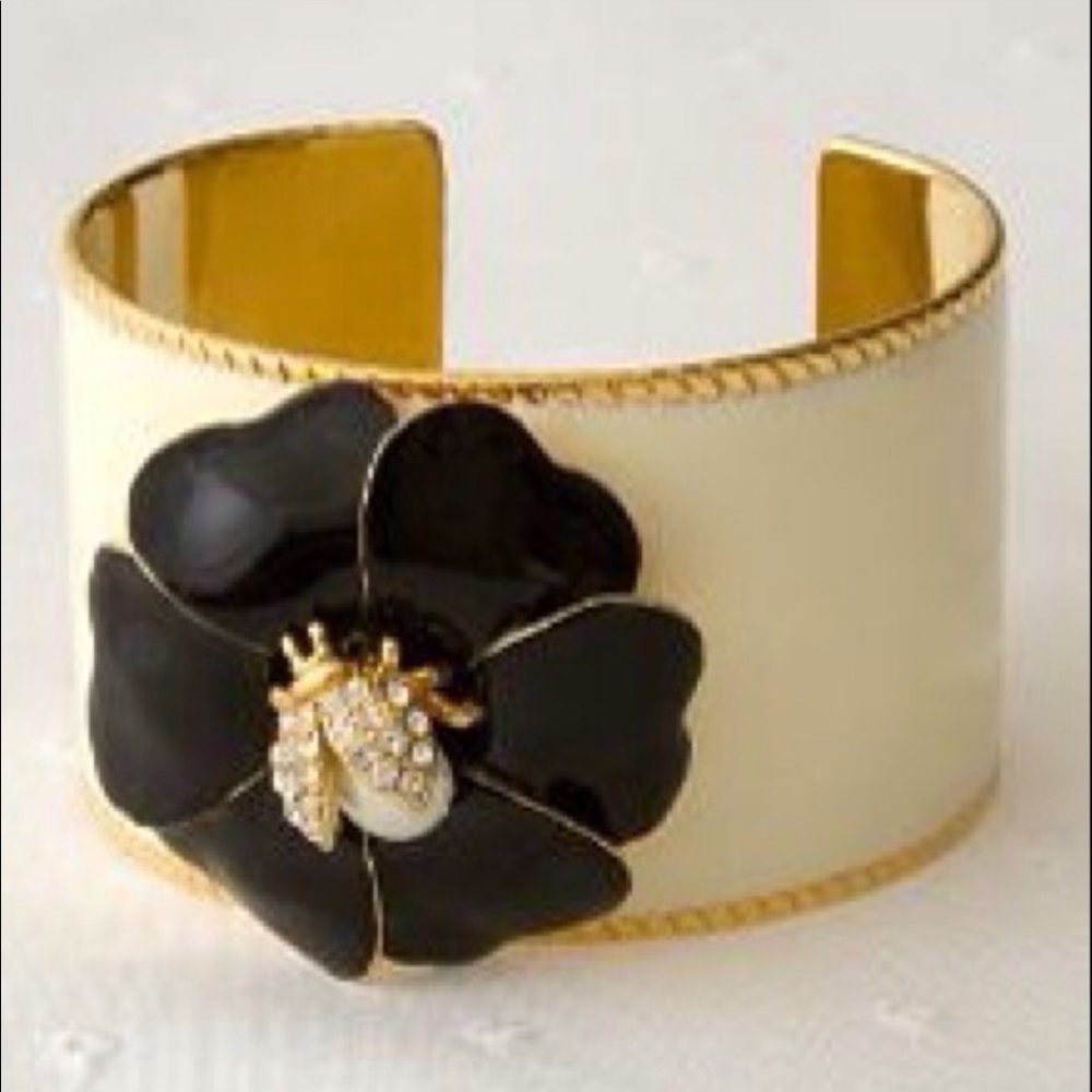 Stella & Dot | Gorgeous🐞Vintage Inspired Kelly Ladybug Cuff - Picture 8 of 8